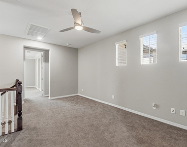 15918 S 11th Way - Photo Thumbnail 27