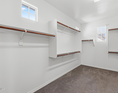 15918 S 11th Way - Photo Thumbnail 36