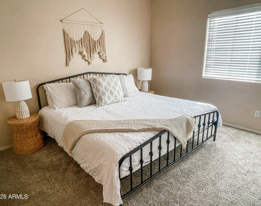 525 N Miller Road - Photo Thumbnail 5