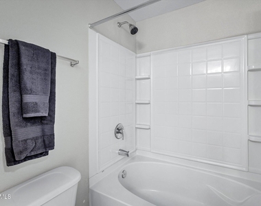18250 N Cave Creek Road - Photo Thumbnail 22
