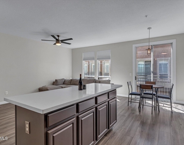 18250 N Cave Creek Road - Photo Thumbnail 9