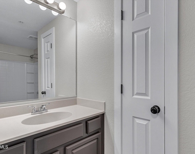 18250 N Cave Creek Road - Photo Thumbnail 21