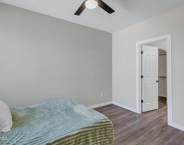 18250 N Cave Creek Road - Photo Thumbnail 23