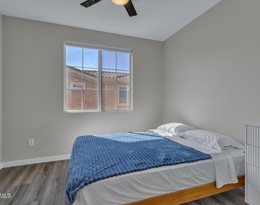 18250 N Cave Creek Road - Photo Thumbnail 20