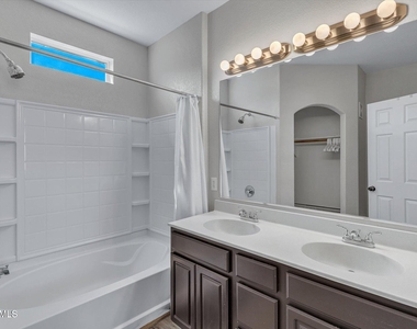 18250 N Cave Creek Road - Photo Thumbnail 25