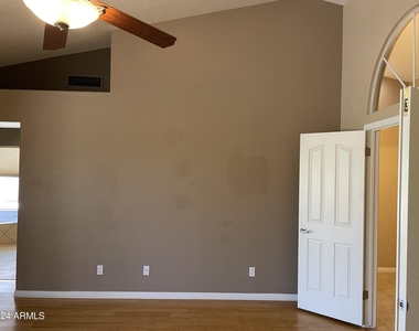 18976 N 92nd Way - Photo Thumbnail 22