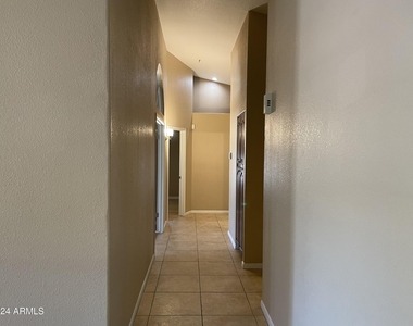18976 N 92nd Way - Photo Thumbnail 16