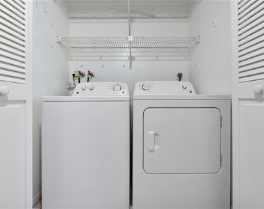 195 Deer Creek Boulevard - Photo Thumbnail 14