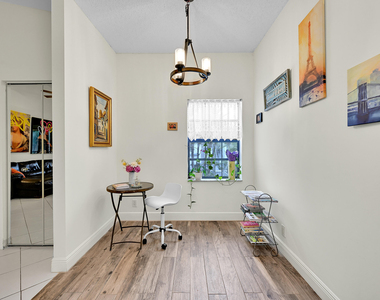 5390 Venetia Court - Photo Thumbnail 7