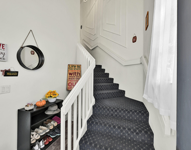 5390 Venetia Court - Photo Thumbnail 4