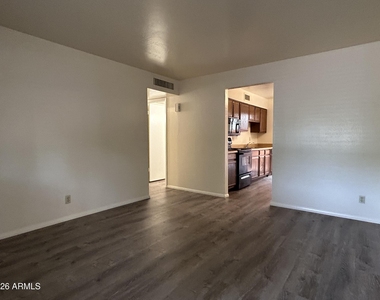 503 W 12th Street - Photo Thumbnail 1