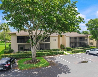 195 Deer Creek Boulevard - Photo Thumbnail 16