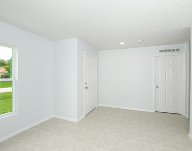 3076 Sw Lucerne Street Sw - Photo Thumbnail 8