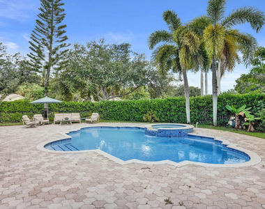 11329 Nw 65th Manor - Photo Thumbnail 39