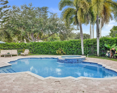 11329 Nw 65th Manor - Photo Thumbnail 40