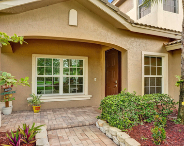 11329 Nw 65th Manor - Photo Thumbnail 5
