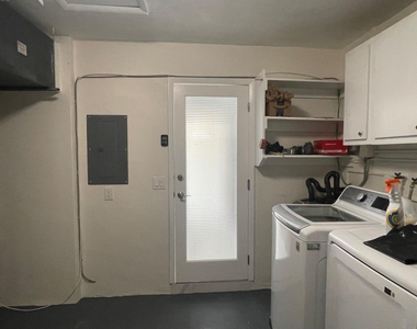 131 Nw 14th Street - Photo Thumbnail 19