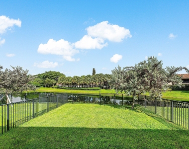4392 Veleiros Avenue - Photo Thumbnail 21