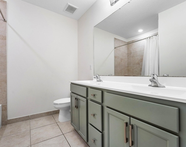 4392 Veleiros Avenue - Photo Thumbnail 18