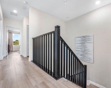 4392 Veleiros Avenue - Photo Thumbnail 16