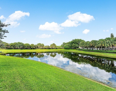 4392 Veleiros Avenue - Photo Thumbnail 24