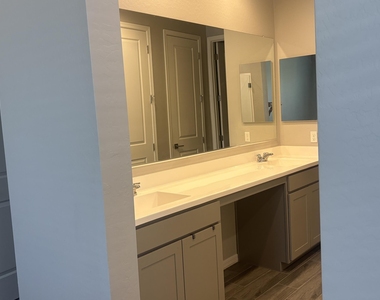 35966 W Santa Monica Avenue - Photo Thumbnail 14
