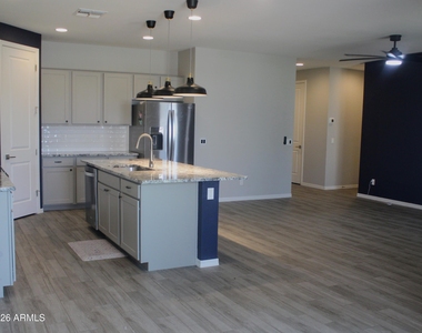 35966 W Santa Monica Avenue - Photo Thumbnail 7