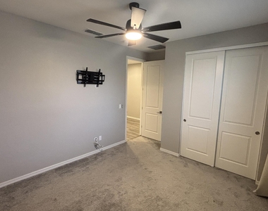 35966 W Santa Monica Avenue - Photo Thumbnail 2