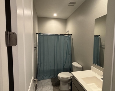 35966 W Santa Monica Avenue - Photo Thumbnail 3