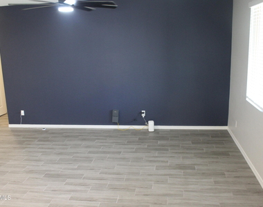 35966 W Santa Monica Avenue - Photo Thumbnail 4