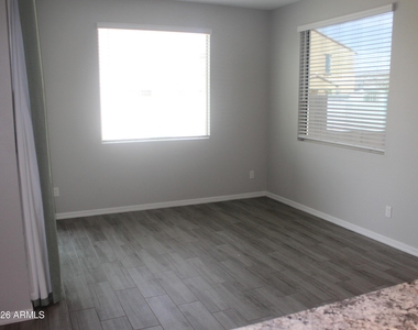 35966 W Santa Monica Avenue - Photo Thumbnail 8
