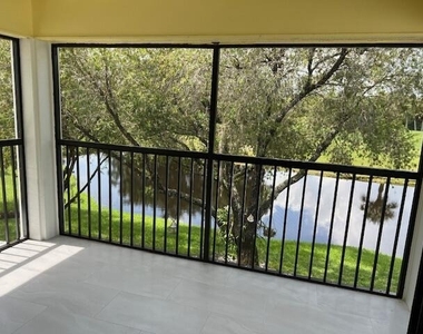 4225 Gator Trace Avenue - Photo Thumbnail 14