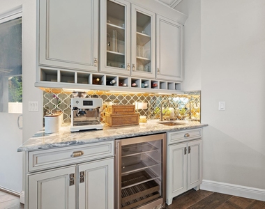836 Sw 34th Terrace - Photo Thumbnail 12