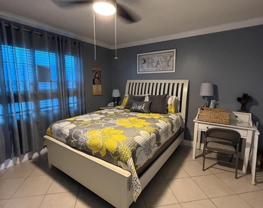 2402 Antigua Circle - Photo Thumbnail 35