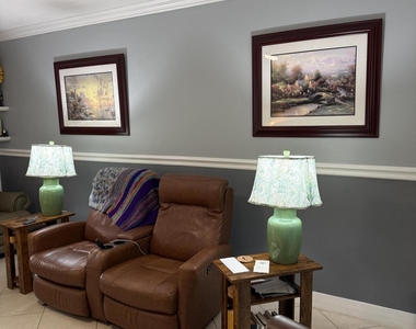 2402 Antigua Circle - Photo Thumbnail 17