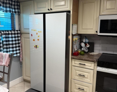 2402 Antigua Circle - Photo Thumbnail 1