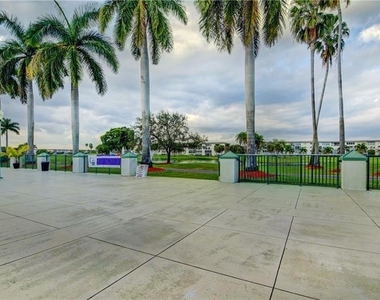2402 Antigua Circle - Photo Thumbnail 76