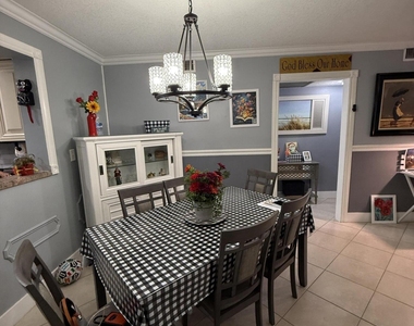 2402 Antigua Circle - Photo Thumbnail 10