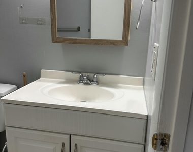 2733 Ne 1st Terrace - Photo Thumbnail 31