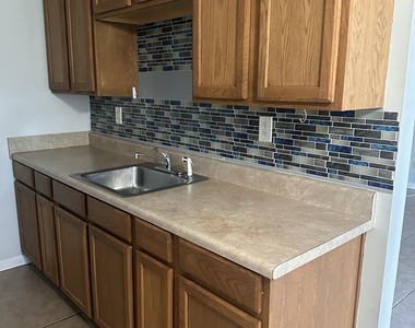 2733 Ne 1st Terrace - Photo Thumbnail 38