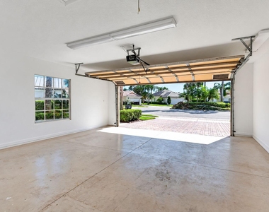 8187 Xanthus Lane - Photo Thumbnail 15