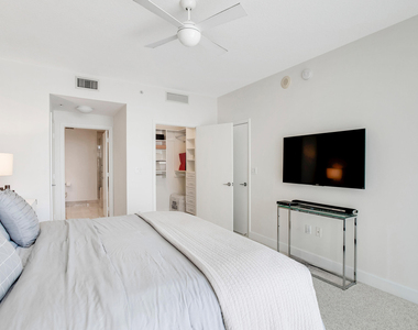 550 Okeechobee Boulevard - Photo Thumbnail 14