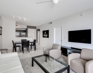 550 Okeechobee Boulevard - Photo Thumbnail 5