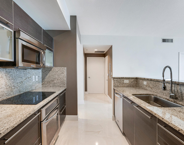 550 Okeechobee Boulevard - Photo Thumbnail 3