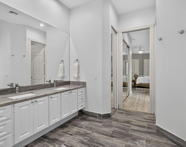 7605 Red River Road S - Photo Thumbnail 64