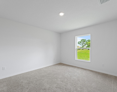 1597 Se Berkshire Boulevard - Photo Thumbnail 13