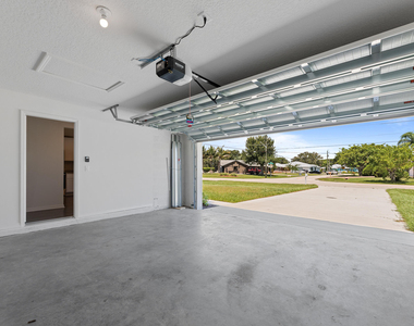 1597 Se Berkshire Boulevard - Photo Thumbnail 27