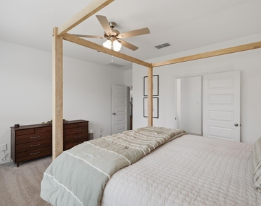 905 Bluebell Street - Photo Thumbnail 21
