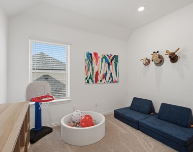 905 Bluebell Street - Photo Thumbnail 28