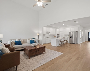 905 Bluebell Street - Photo Thumbnail 16